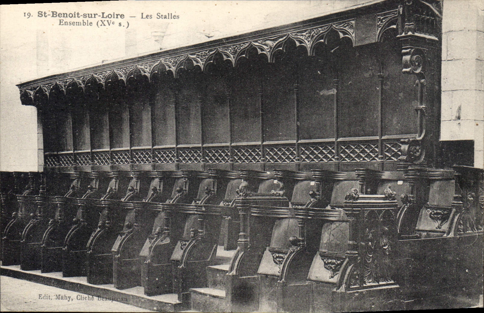 CPA St Benoit sur Loire Les Stalles Ensemble XV s 