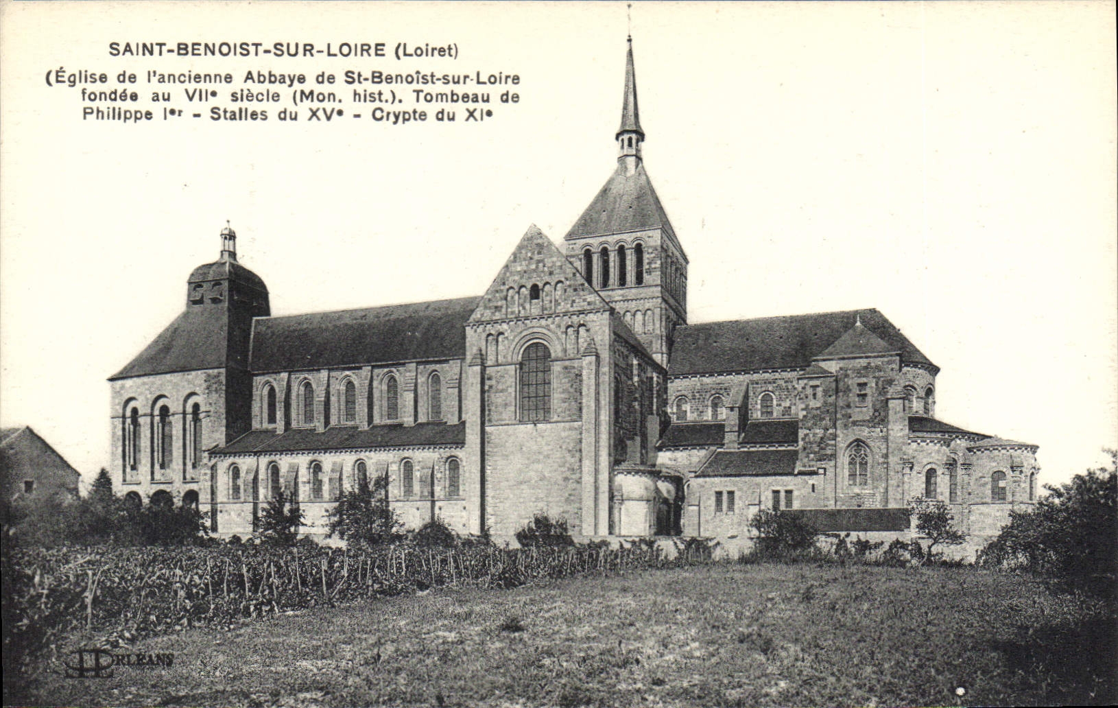 CPA Saint Benoist sur Loire Loiret Eglise de l'ancienne Abbaye de St Benoist sur Loire 