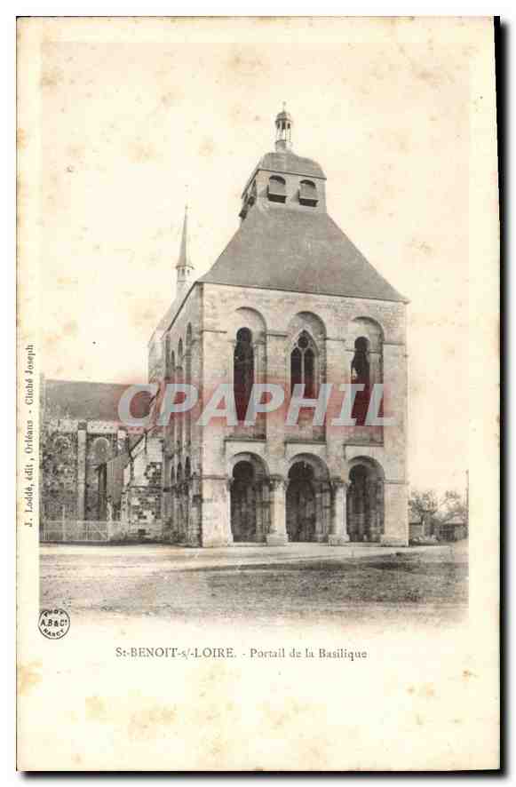 CPA St Benoit s Loire Portail de la Basilique 