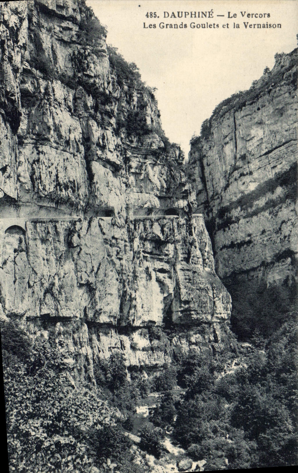 Les Grands Goulets et la Vernaison — Dauphiné — Le Vercors — Éditeur Boureuer, Grenoble, n°485