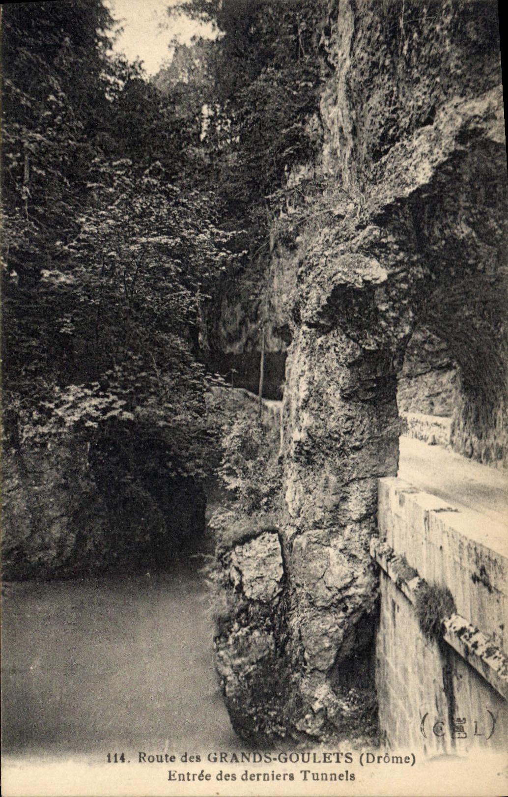 Route des Grands-Goulets (Drôme) — Entrée des derniers tunnels — CCL n°114
