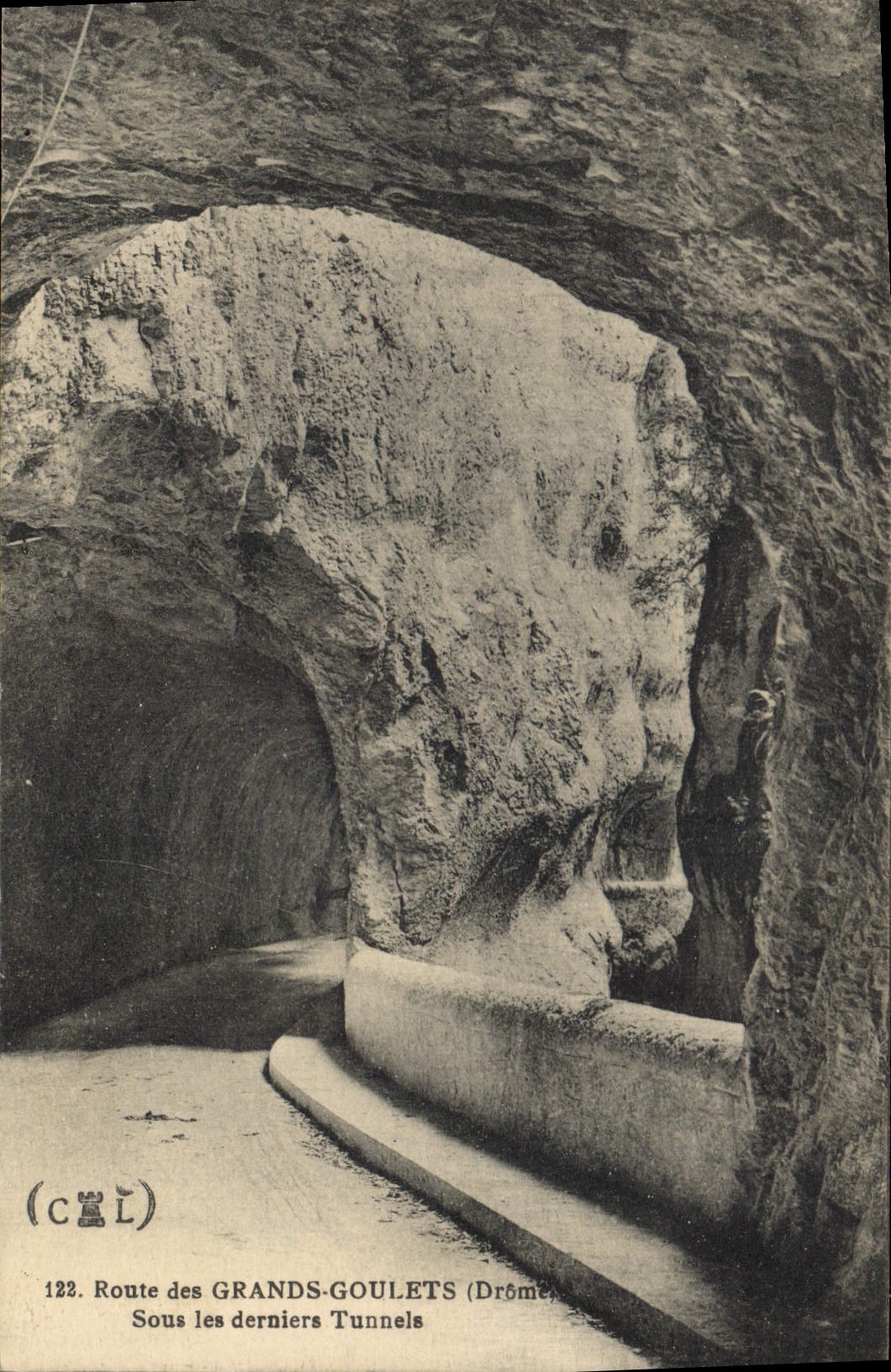 Route des Grands-Goulets (Drôme) — Sous les derniers tunnels — (CCL) n°122