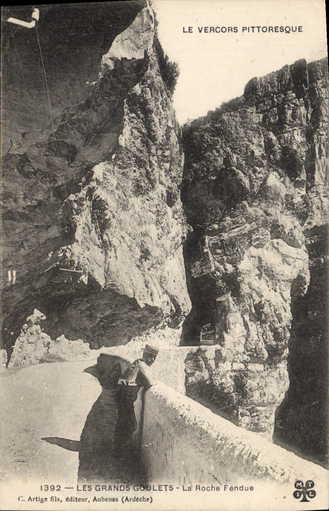Les Grands Goulets - La Roche Fendue — Le Vercors pittoresque — C. Artige fils, éditeur Aubenas (Ardeche), n°1392