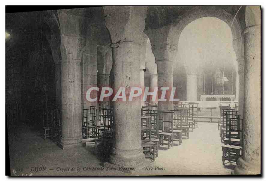 CPA Dijon Crypte de la Cathedrale Saint Benigne 