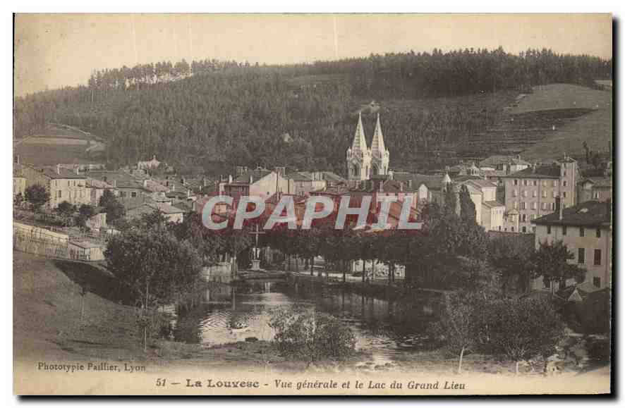 CPA La Louvesc Vue generale et le Lac du Grand Lieu 