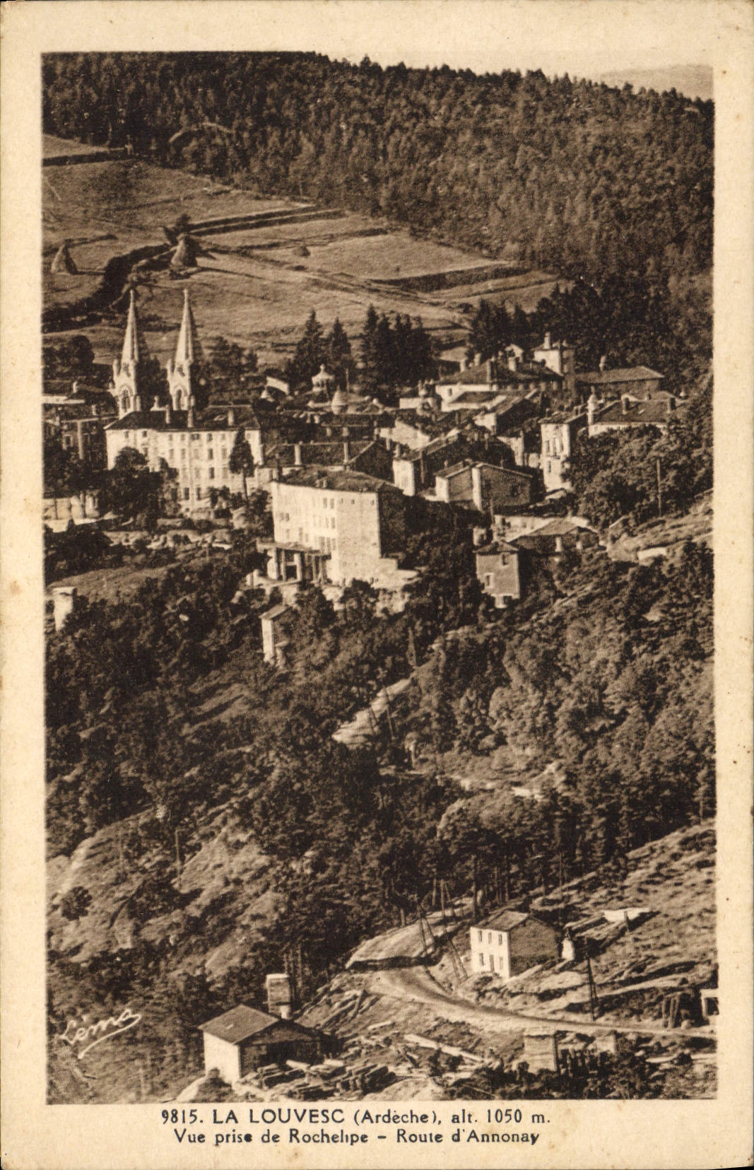 La Louvesc (Ardeche) — Vue prise de Rochelipe, alt. 1050 m — éditeur Léon Marguerit, n° 9815
