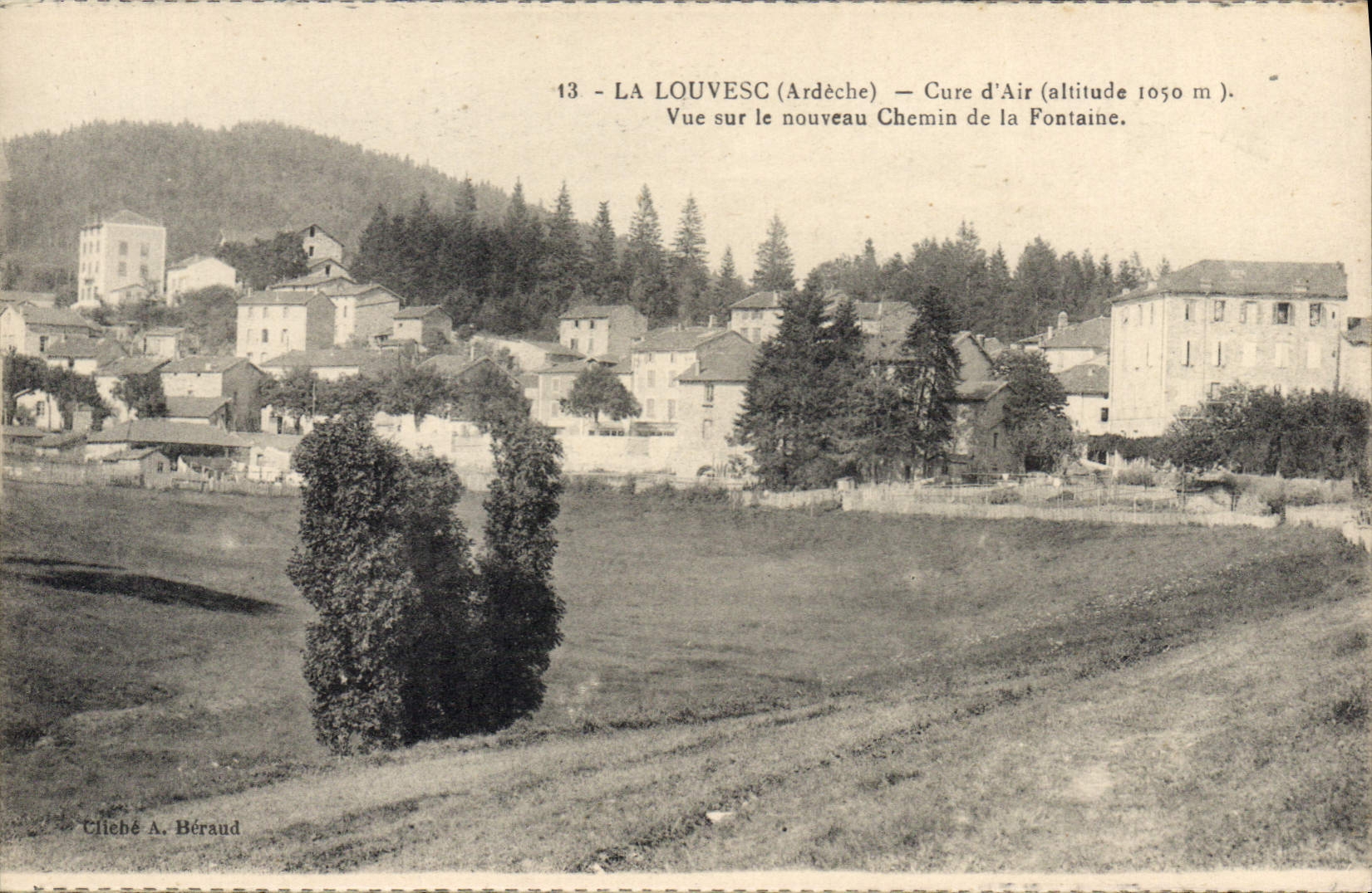 LA LOUVESC (Ardèche) — Vue sur le nouveau Chemin de la Fontaine — Cliebé A. Béraud