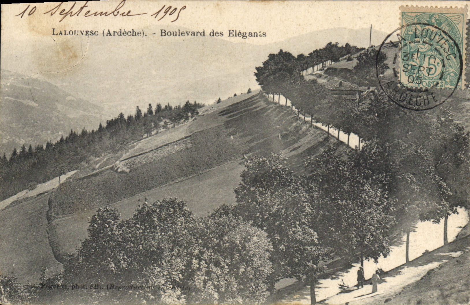 Lalouvesc (Ardèche) — Boulevard des Eléganis — R. Pagyton, phot. édit.