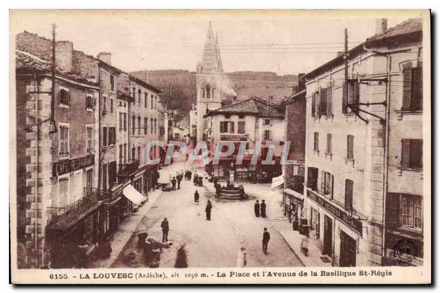CPA La Louvesc Ardeche La Place et l'Avenue de la Basilique St Regis 