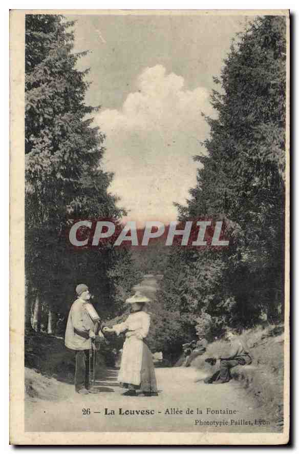 CPA La Louvesc Allee de la Fontaine Mendiant Femme