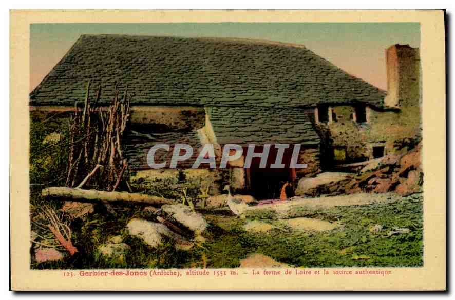 Gerbier-des-Joncs (Ardèche), altitude 1551 m. — La ferme de Loire et la source authentique