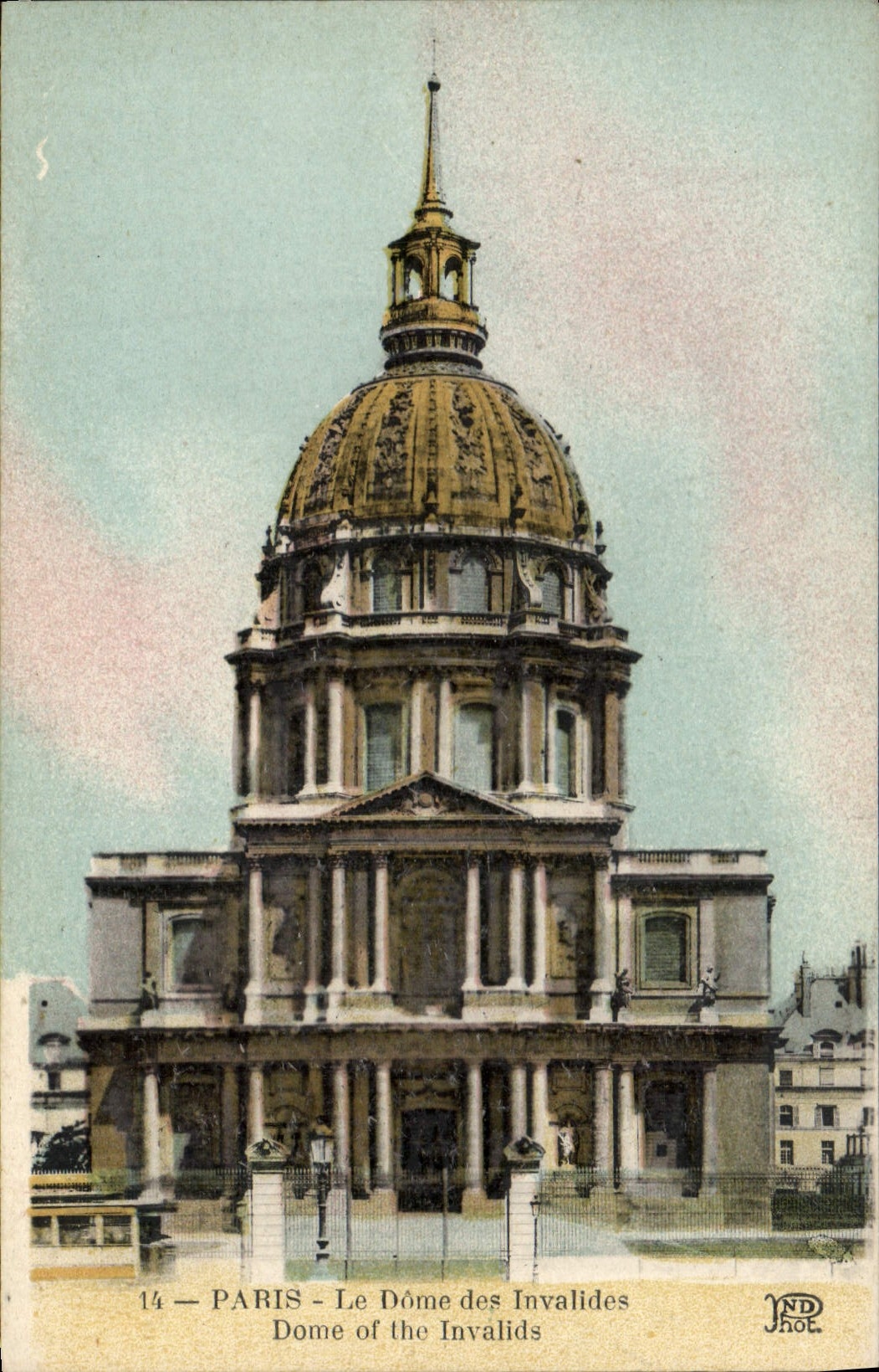 CPA Paris Le Dome des Invalides