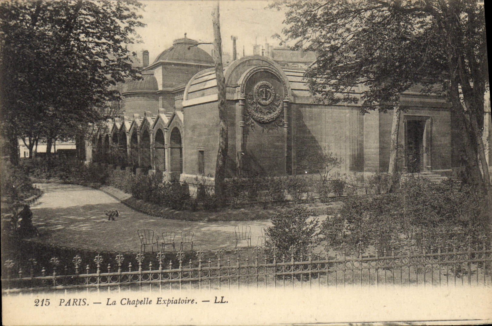 CPA Paris La Chapelle Expiatoire