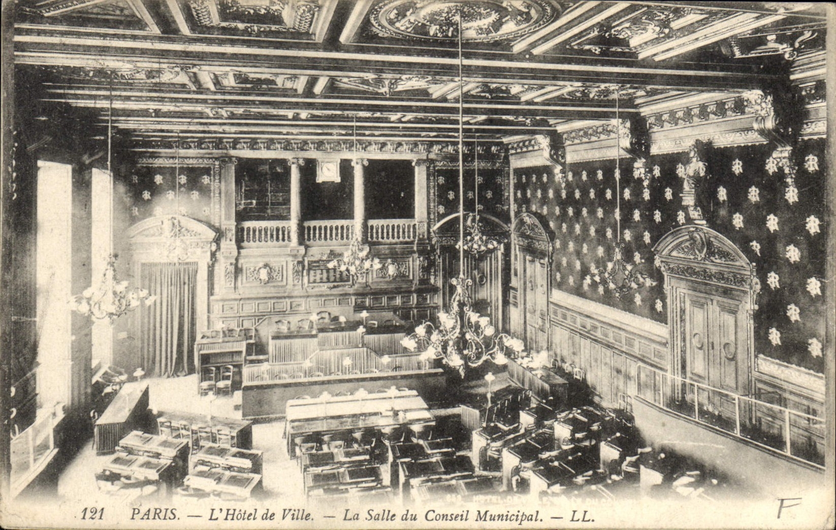 PARIS — Das Rathaus — Der Ratssaal — LL. — n°121