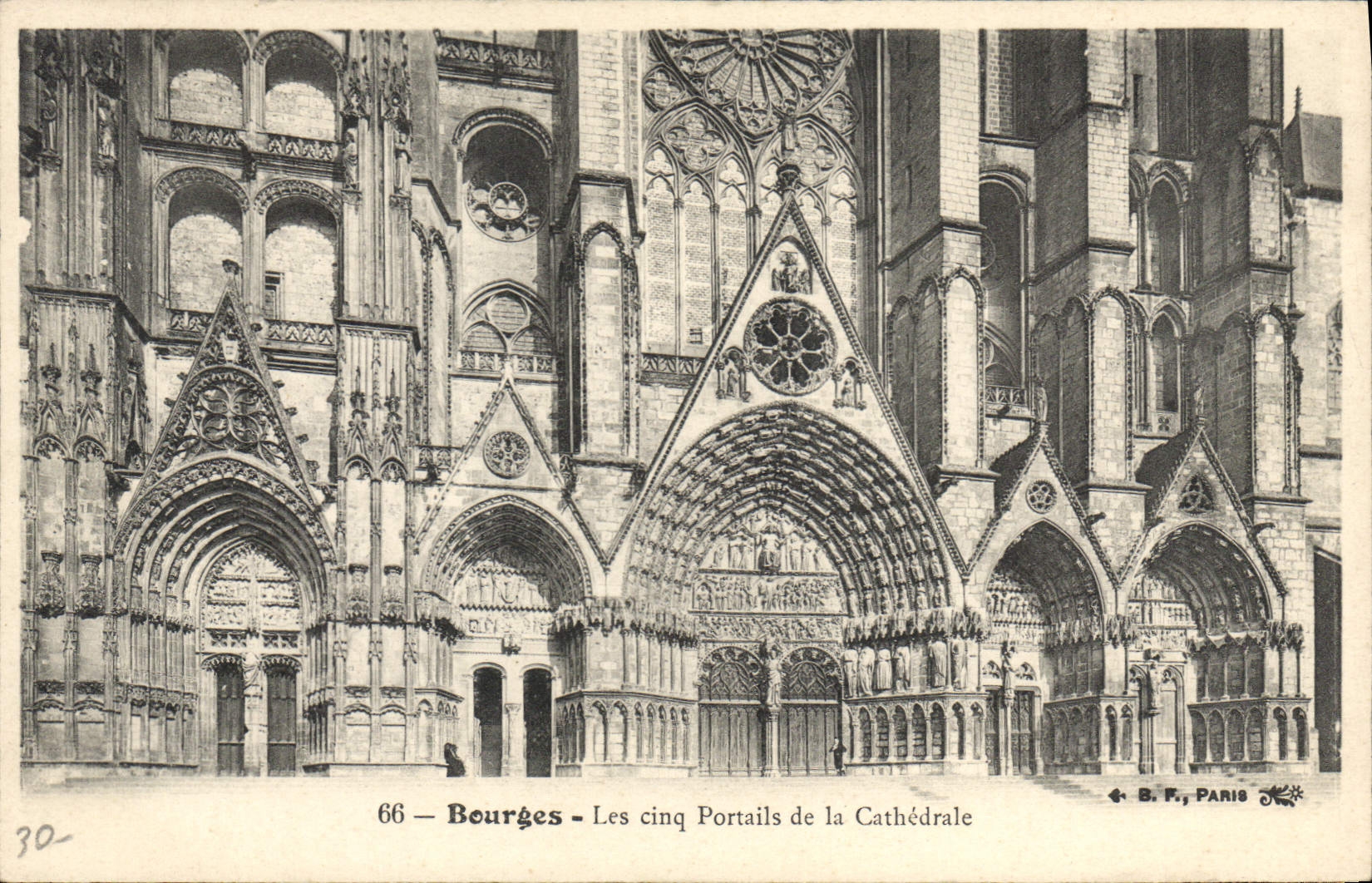 CPA Bourges Les Cinq Portails de la Cathedrale