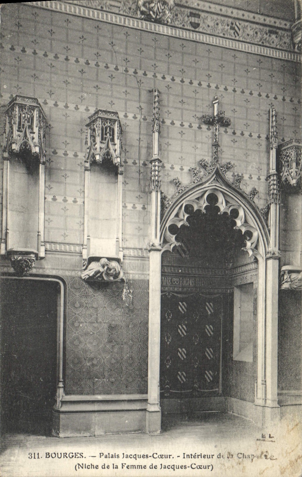 Bourges — Palais Jacques-Cœur. Intérieur de la Chapelle (Niche de la Femme de Jacques-Cœur)