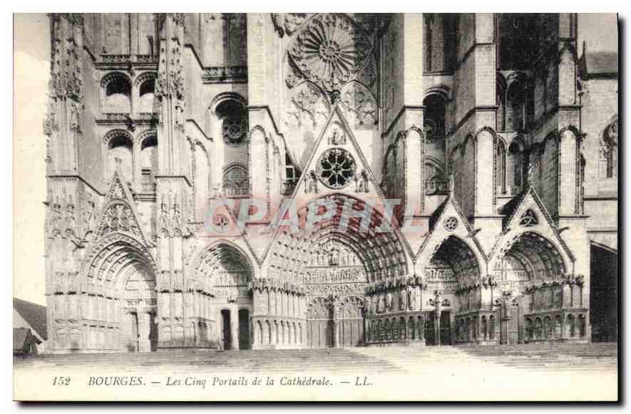 CPA Bourges Les Cinq Portails de la Cathedrale