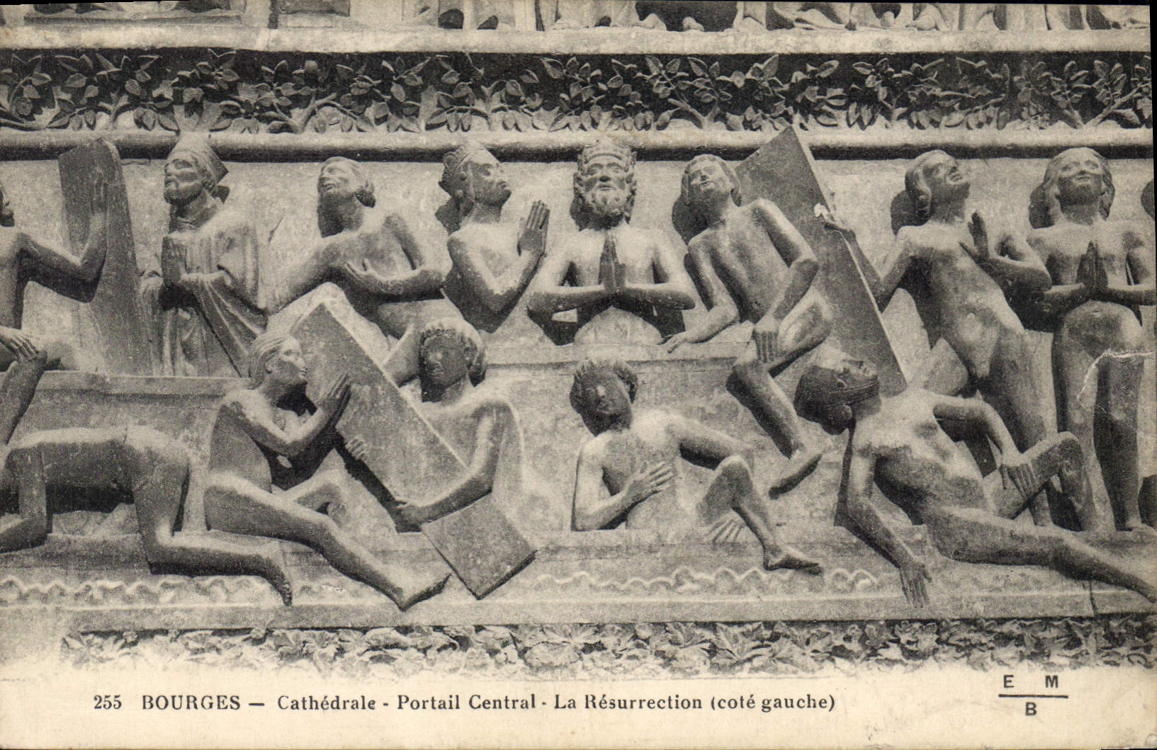 Bourges — Cathédrale - Portail Central - La Résurrection (côté gauche) — E.M. B, n°255