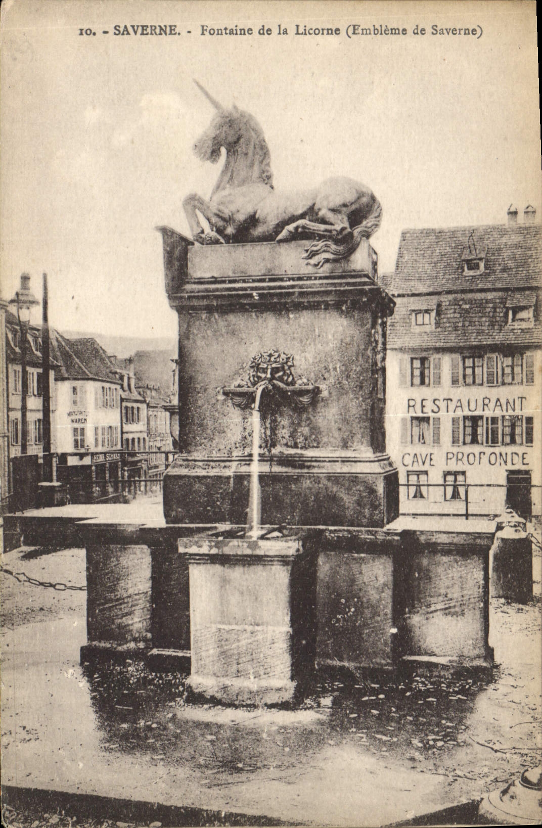 CPA Saverne Fontaine de la Licorne (Embleme de Saverne)