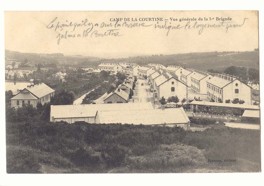 Camp de la Courtine — Vue générale de la 1ère Brigade — Bresson, éditeur