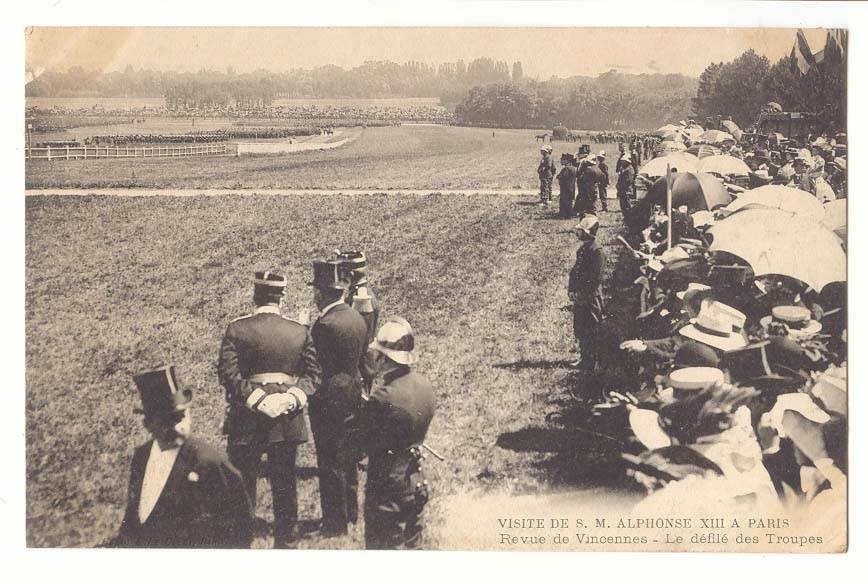 Besuch Seiner Majestät Alphonse XIII in Paris — Revue de Vincennes — Das Truppenparade