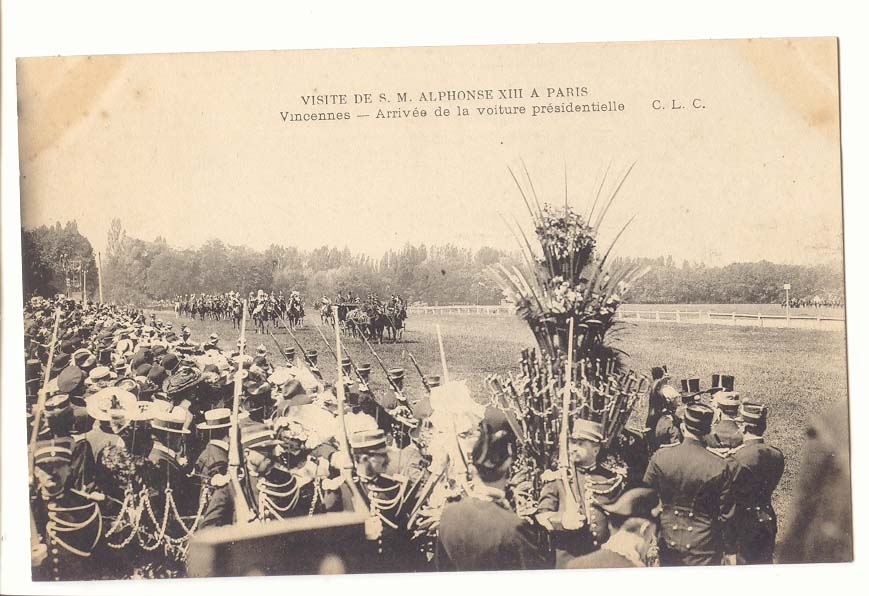 Vincennes — Ankunft des Präsidentenwagens — Besuch Seiner Majestät Alphonse XIII in Paris