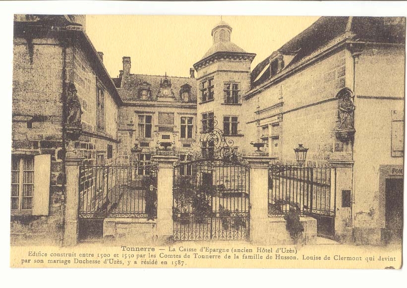 Tonnerre CPA La caisse d'epargne (ancien Hotel d'Uzes)