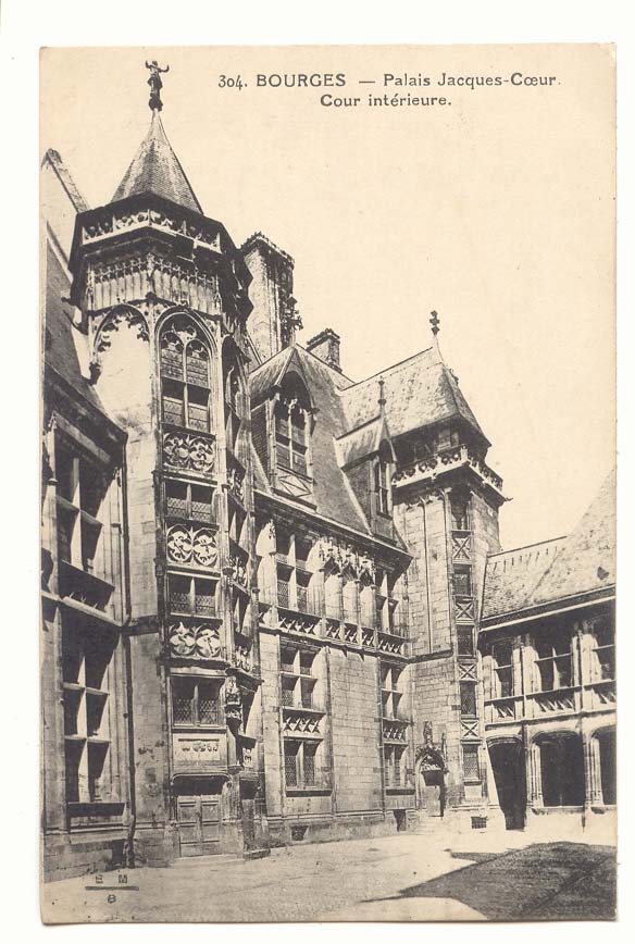 Bourges CPA Palais Jacques Coeur Cour interieure