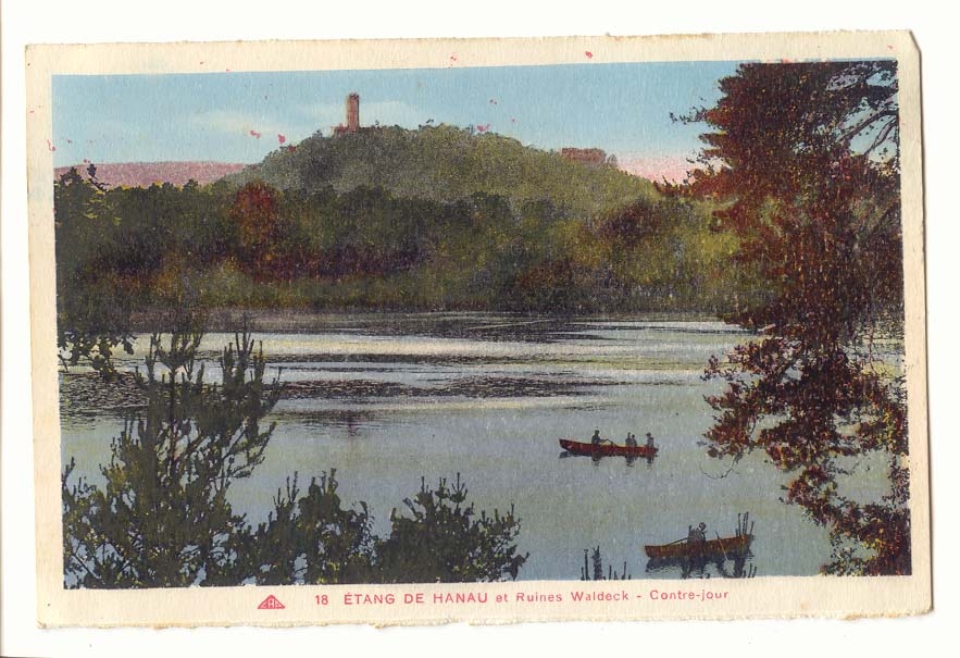 CPA Etang de hanau et ruines Waldeck Contre jour