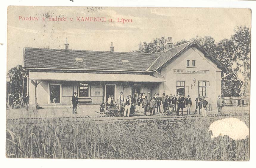 Kamenice n. Lípou Station — Railway Station with Travelers — Unknown Publisher, Series No. 9149