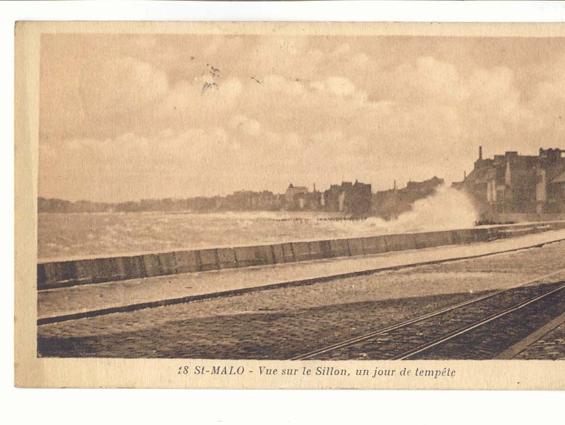 St-Malo — Vue sur le Sillon, un jour de tempête — série 18