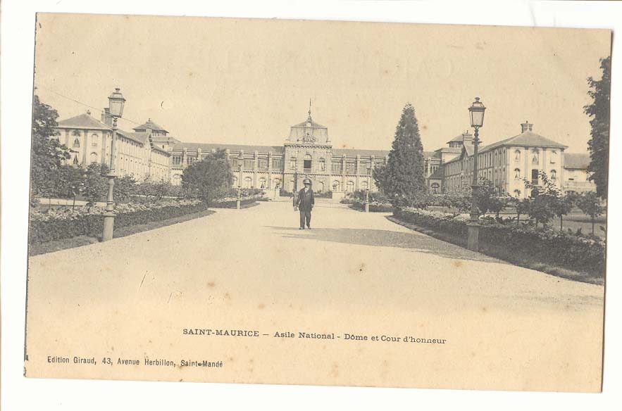 Saint Maurice CPA Asile national Dome et courd 'honneur