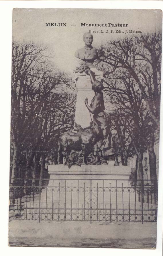 Melun CPA Monument Pasteur