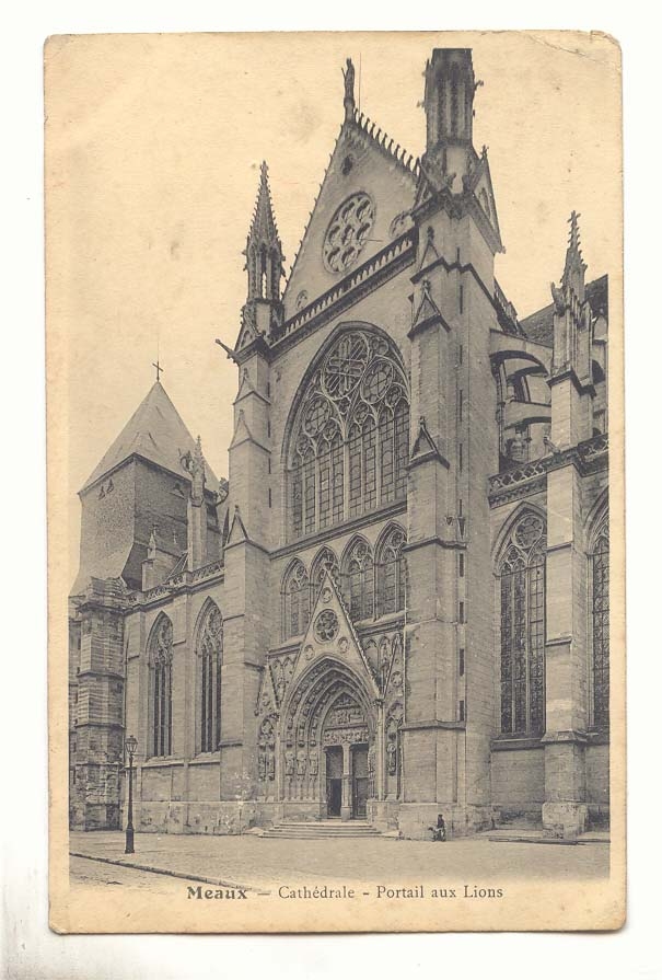Meaux CPA cathedrale Portail aux lions