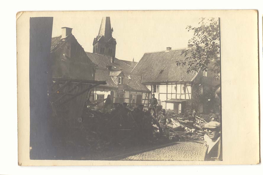 CPA Carte photo soldats militaria (non localisee)