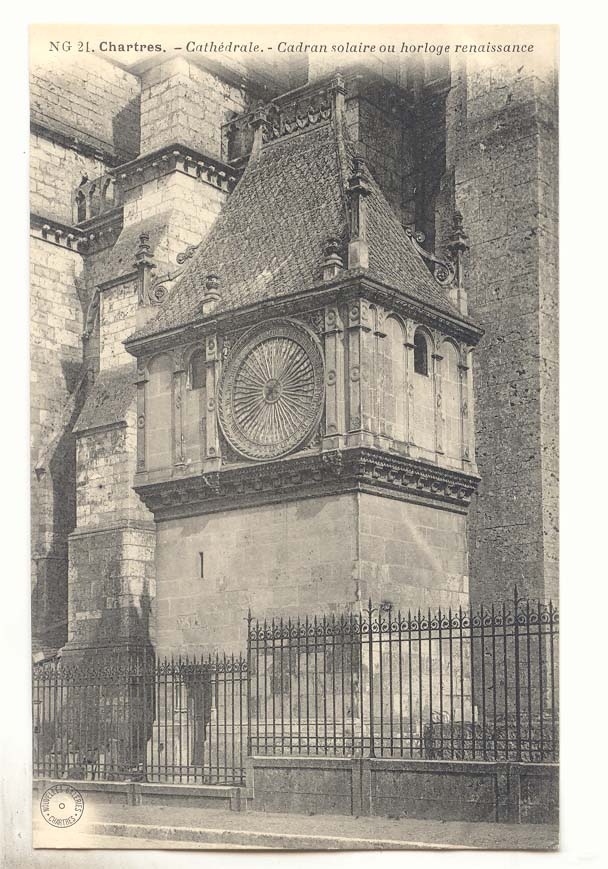 Chartres CPA Cathedrale Cadran solaire ou horloge Renaissance