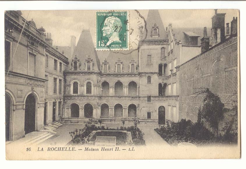 La Rochelle CPA Maison Henri II