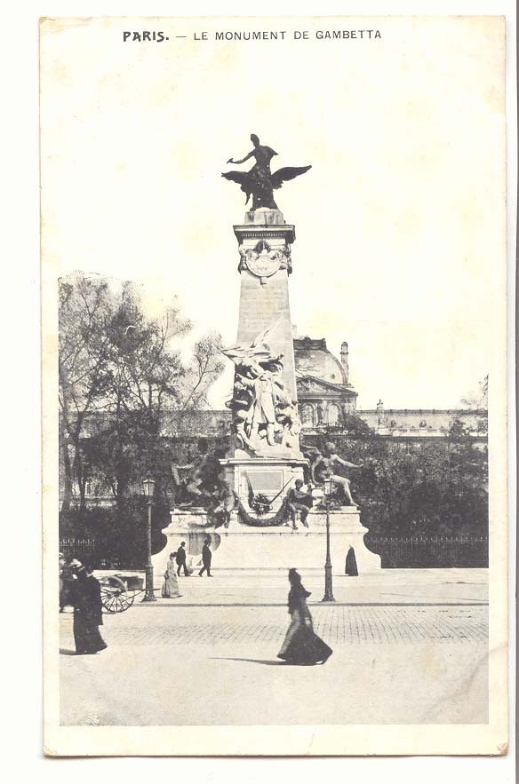 Paris (3eme) CPA Le monument de Gambetta