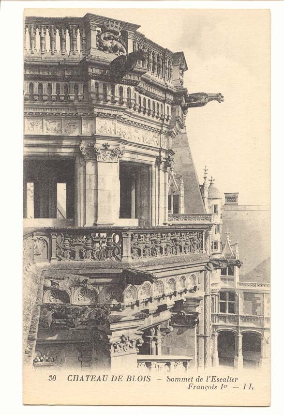 Blois CPA Le chateau Sommet de l'escalier Francois 1er