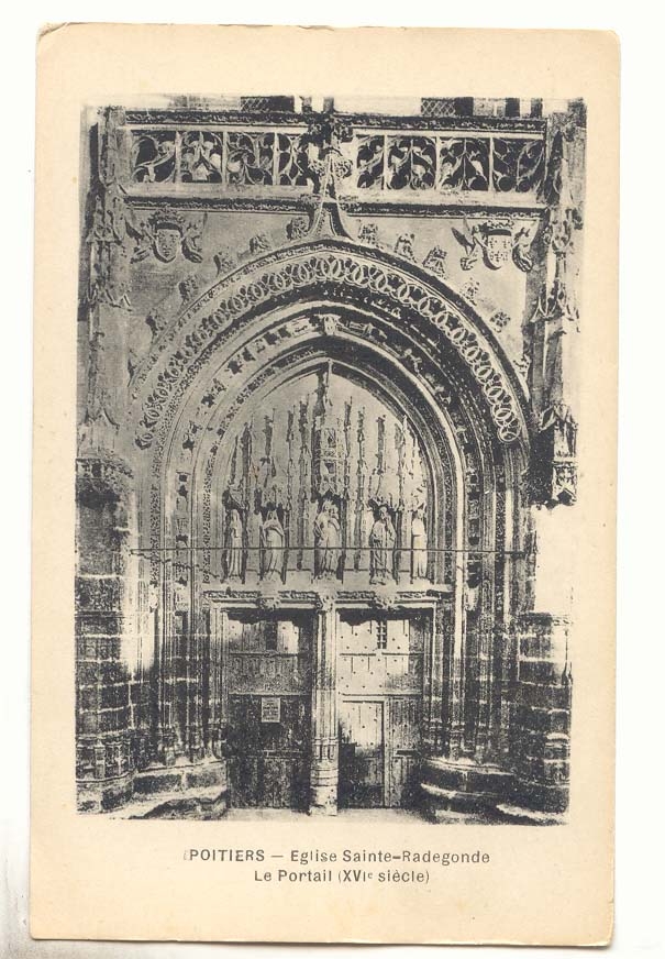 Poitiers — Chiesa di Santa Radegonda — Il Portale (XVI secolo)
