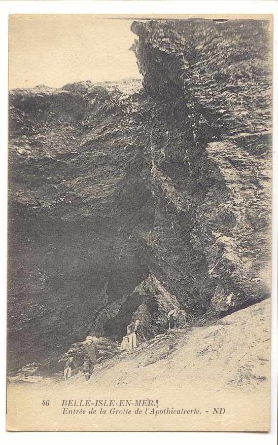 Belle-Île-en-Mer — Entrée de la Grotte de l’Apothicaire — ND