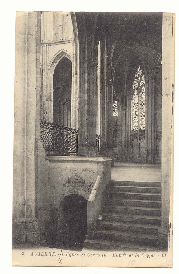 Auxerre CPA L'eglise St Germain entree de la crypte