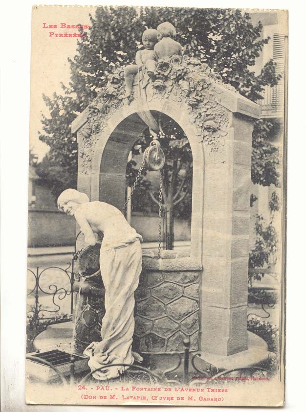 Pau - La Fontaine de l'Avenue Thiers — œuvre de M. Gabard