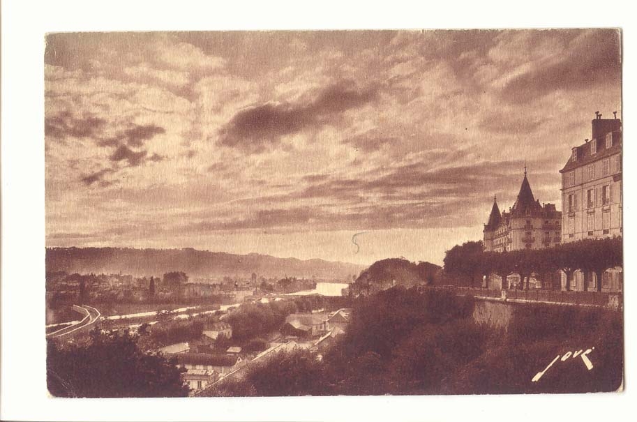 Vue de la ville — château et paysage — Jovi