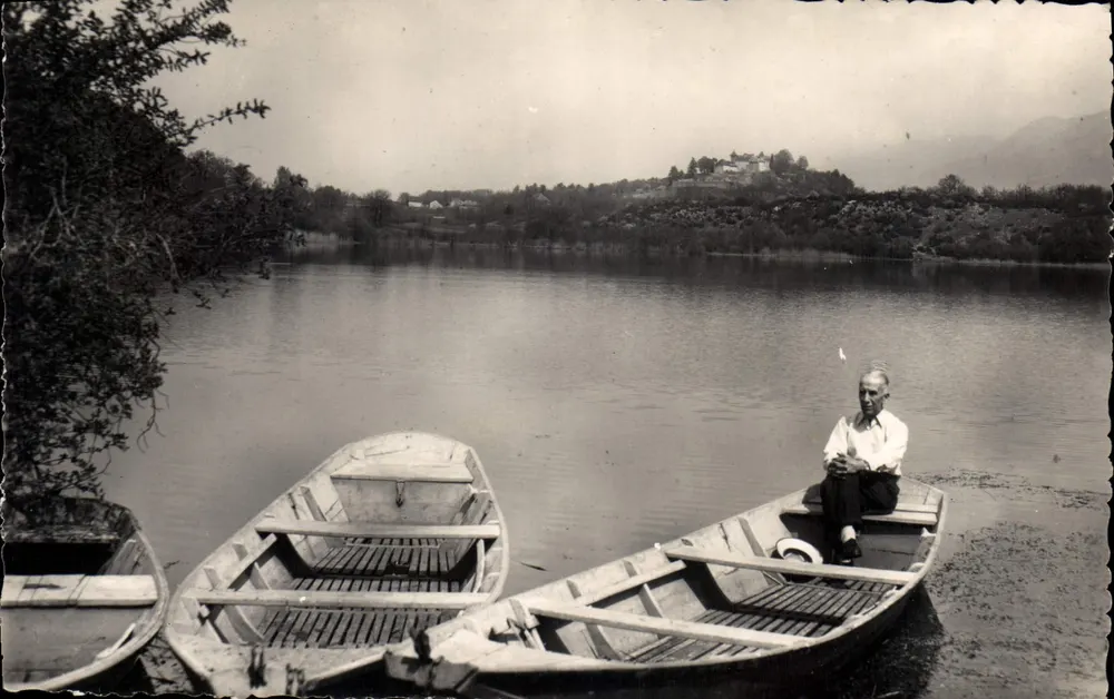 Ceyzerieul - Lago de Chavolet e o Castelo — Foto Bernard - Belley - Frente