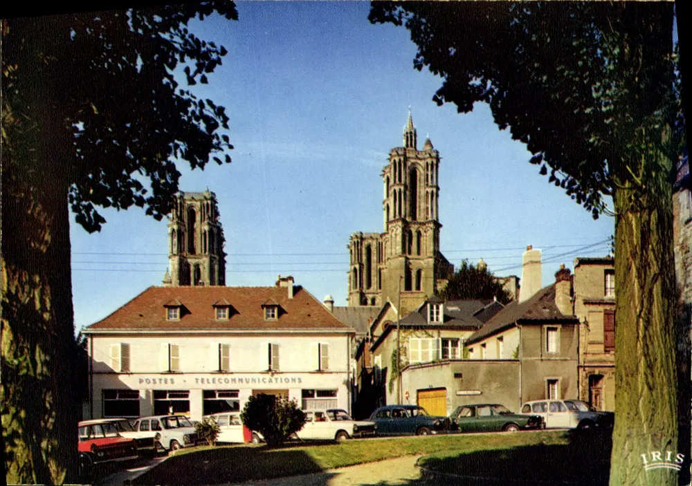Laon - Ansicht der Kathedrale — Éditions 'La Cifogne' n° 02.408.100 - Vorderseite