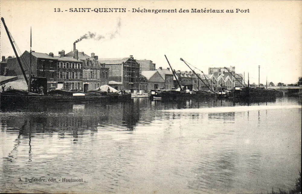 Saint-Quentin — Entladen von Materialien am Hafen — A. Deflandre, Verlag - Hautmont - Vorderseite