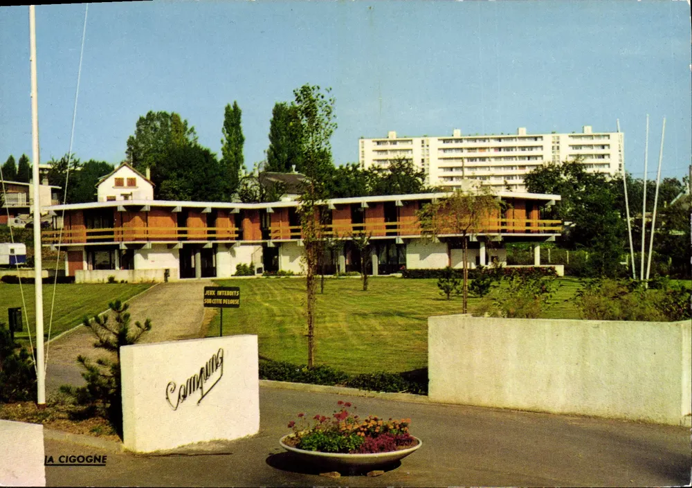 Camping La Cigogne — Eingang zum Campingplatz und Jugendherberge — Editions LA CIGOGNE - Vorderseite