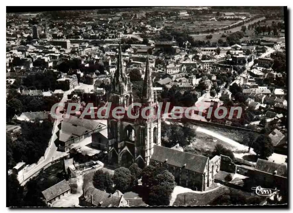 Soissons (Aisne) — Luftbild der Abtei St-Jean-des-Vignes — Éditions Commer Imp. Macon - Vorderseite
