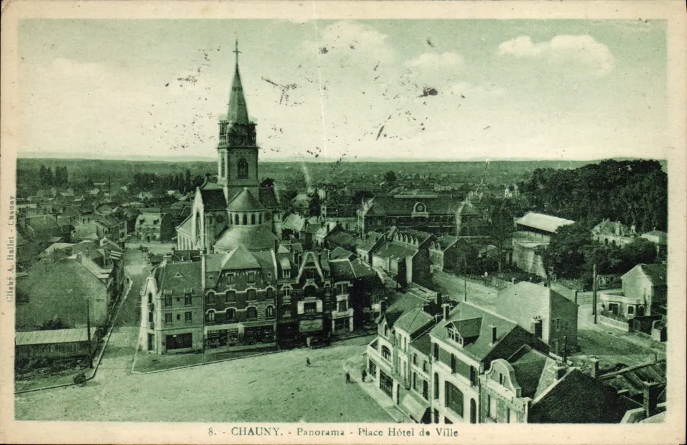 Chauny - Panorama - Rathausplatz - Vorderseite